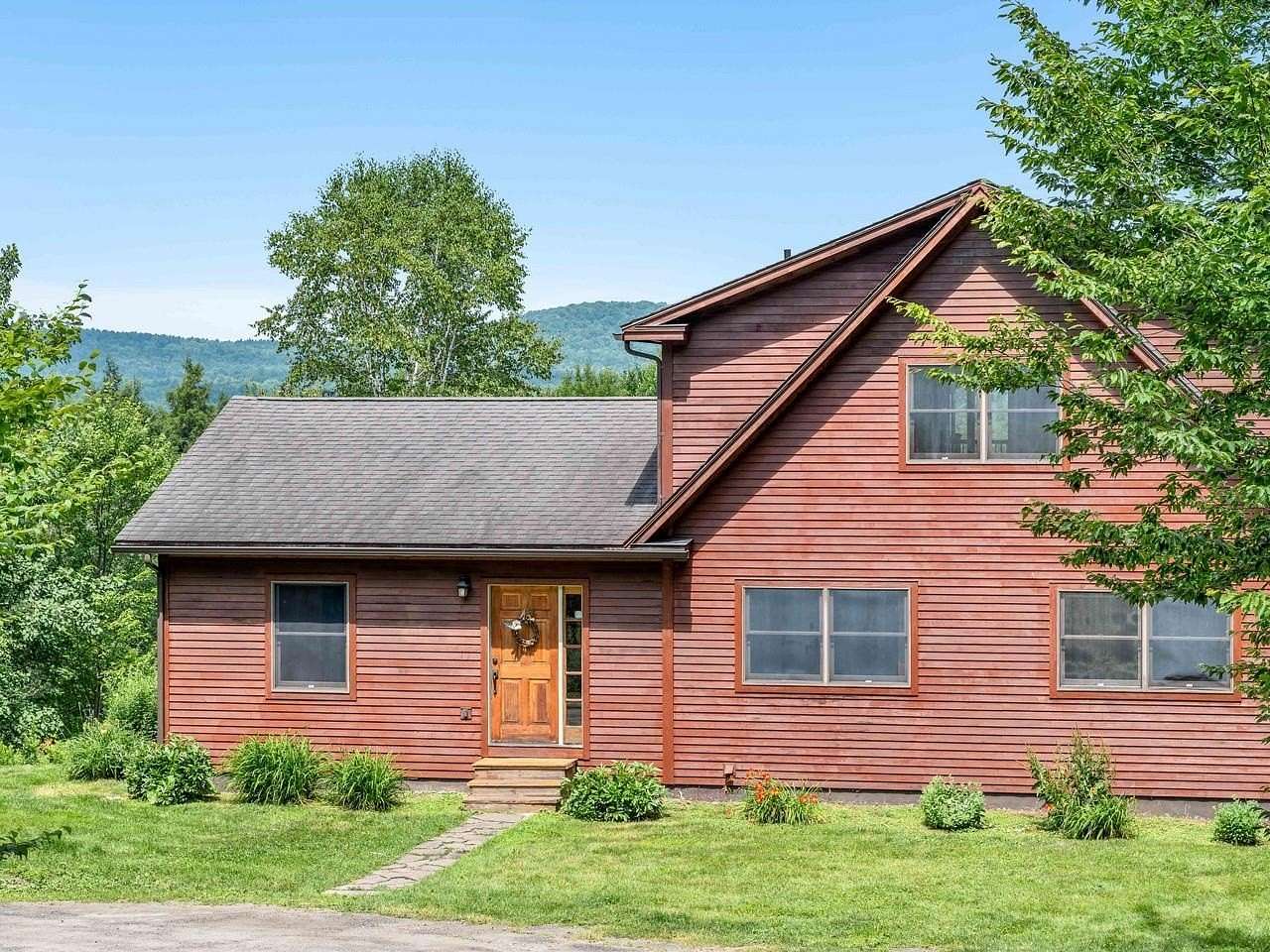 27.1 Acres of Recreational Land with Home for Sale in Berlin Town, Vermont