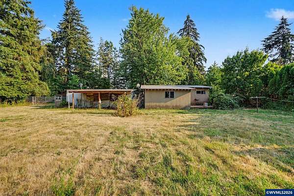 1.5 Acres of Land with Home for Sale in Aumsville, Oregon