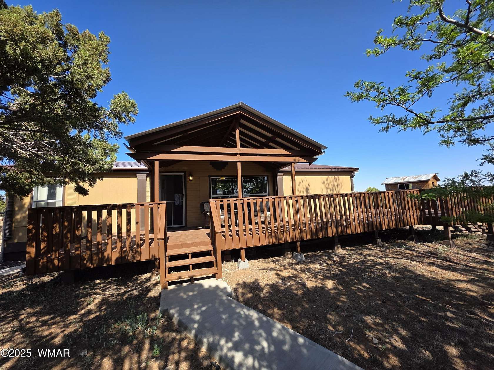 5 Acres of Land with Home for Lease in White Mountain Lake, Arizona