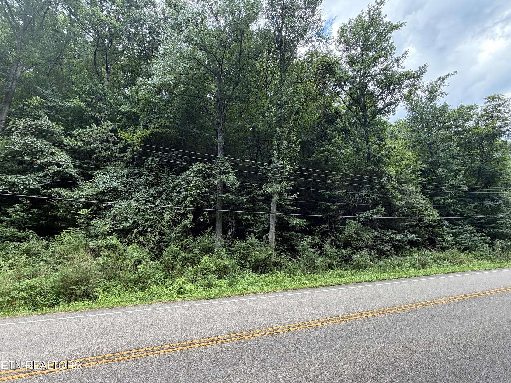 0.75 Acres of Residential Land for Sale in Harriman, Tennessee