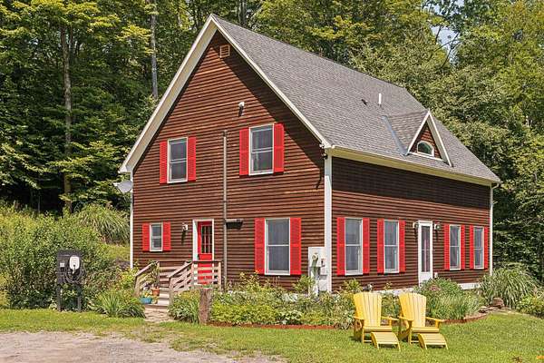 5.24 Acres of Land with Home for Sale in Pomfret, Vermont
