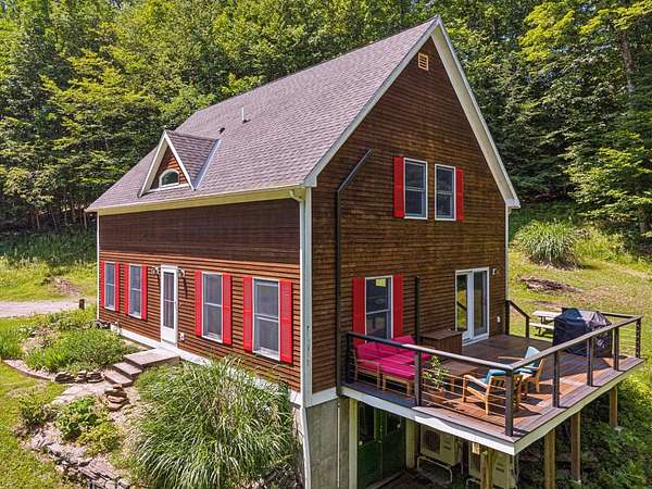 5.24 Acres of Land with Home for Sale in Pomfret, Vermont