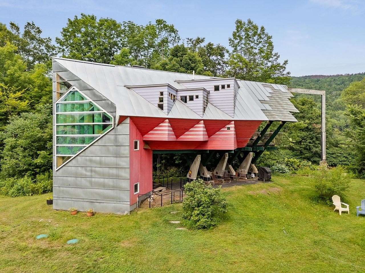 1.77 Acres of Land with Home for Sale in Waitsfield, Vermont