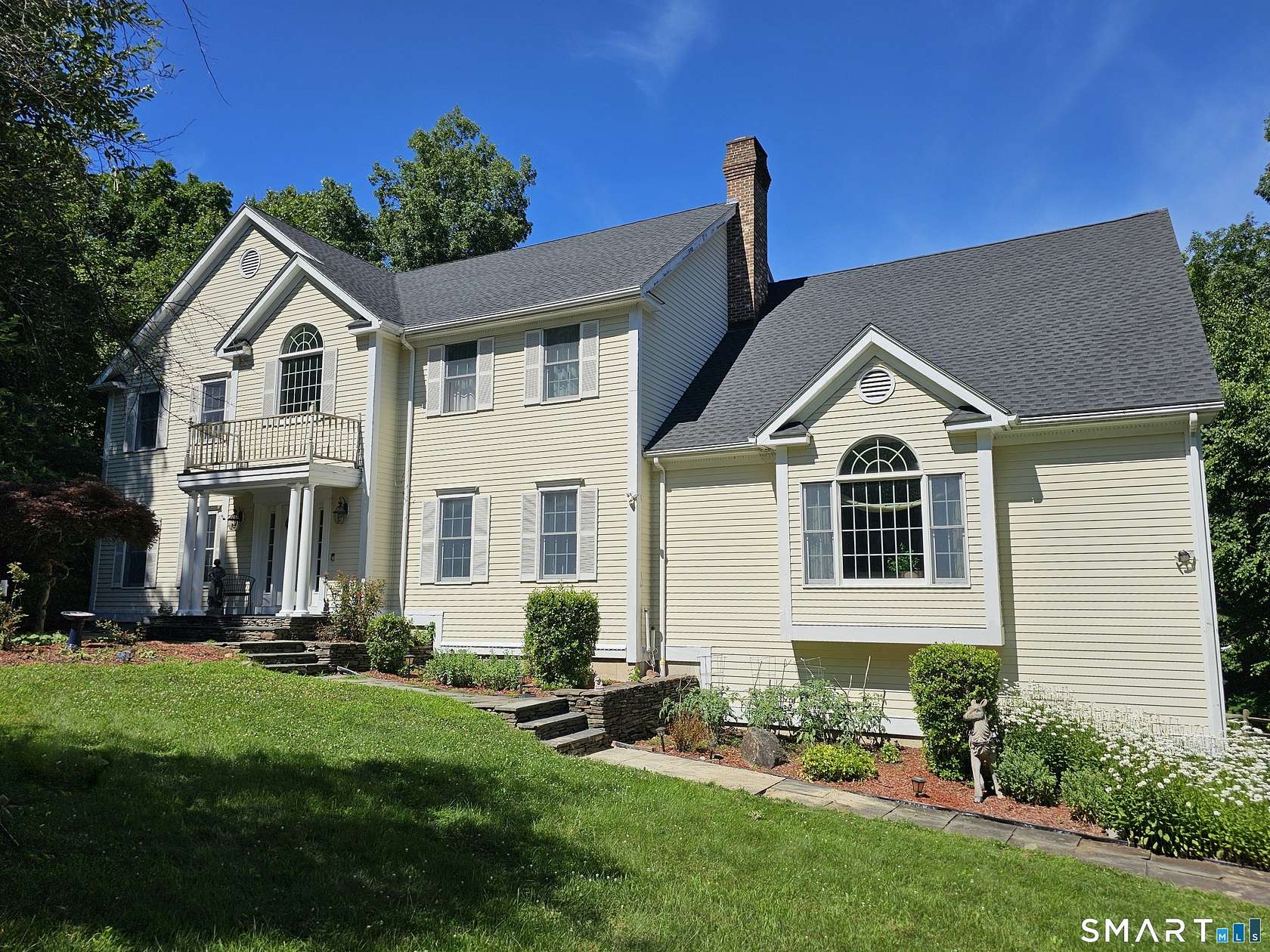 2.6 Acres of Land with Home for Sale in Woodbury, Connecticut