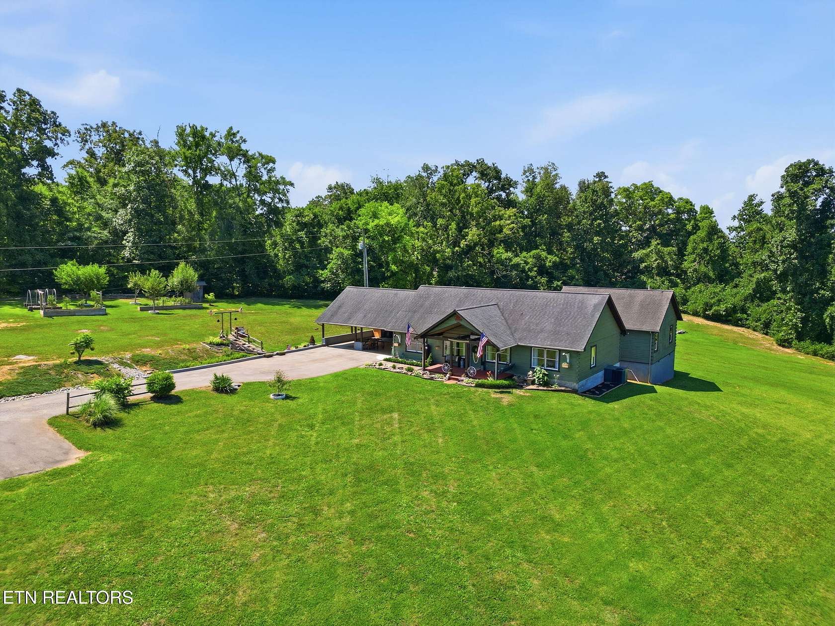 5 Acres of Land with Home for Sale in Vonore, Tennessee