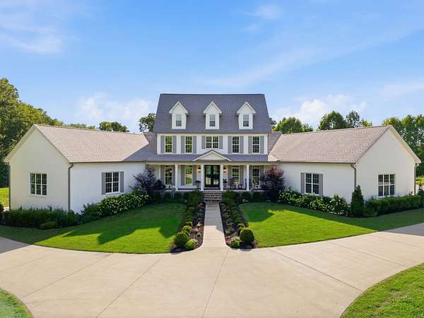 6.18 Acres of Land with Home for Sale in Lebanon, Tennessee