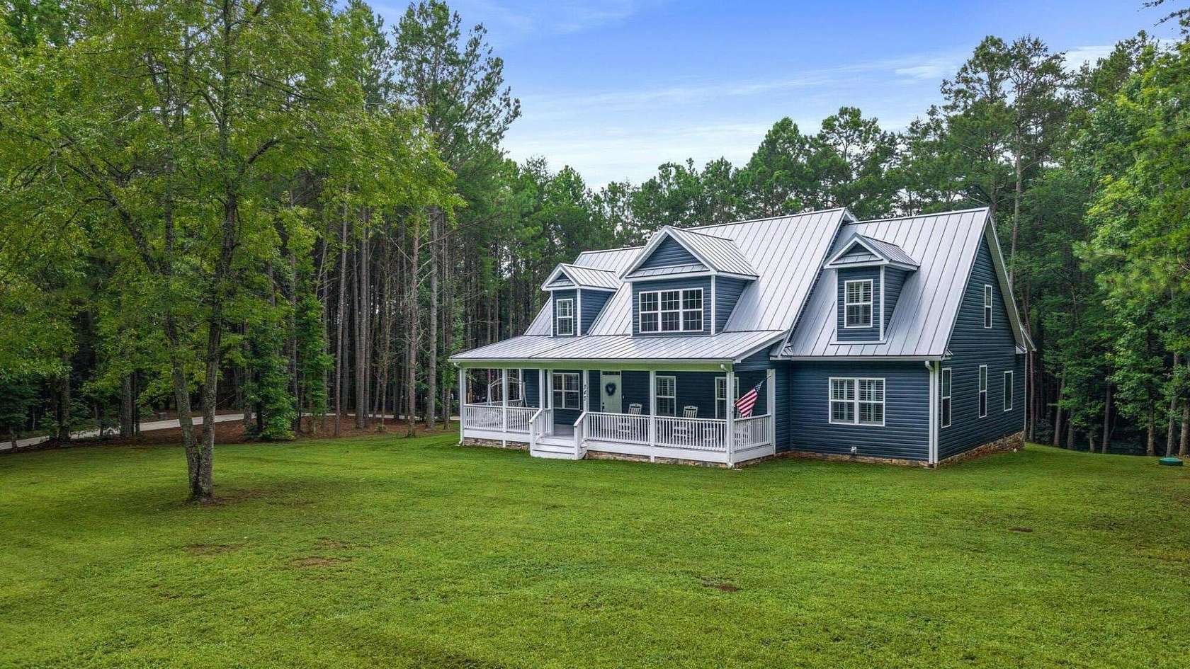 5.17 Acres of Land with Home for Sale in Charleston, Tennessee
