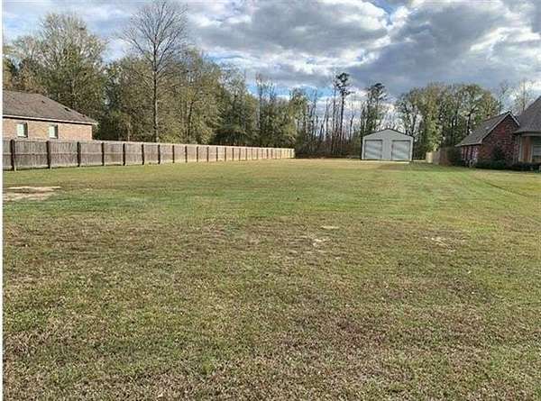 1 Acre of Residential Land for Sale in Walker, Louisiana
