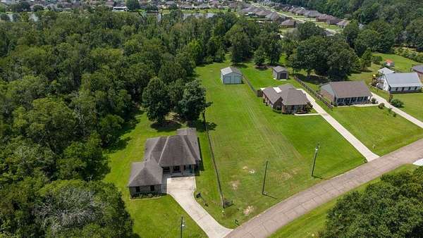 1 Acre of Residential Land for Sale in Walker, Louisiana