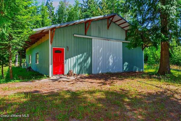 5.13 Acres of Land with Home for Sale in Sagle, Idaho