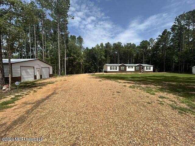 31 Acres of Recreational Land with Home for Sale in Brookhaven, Mississippi