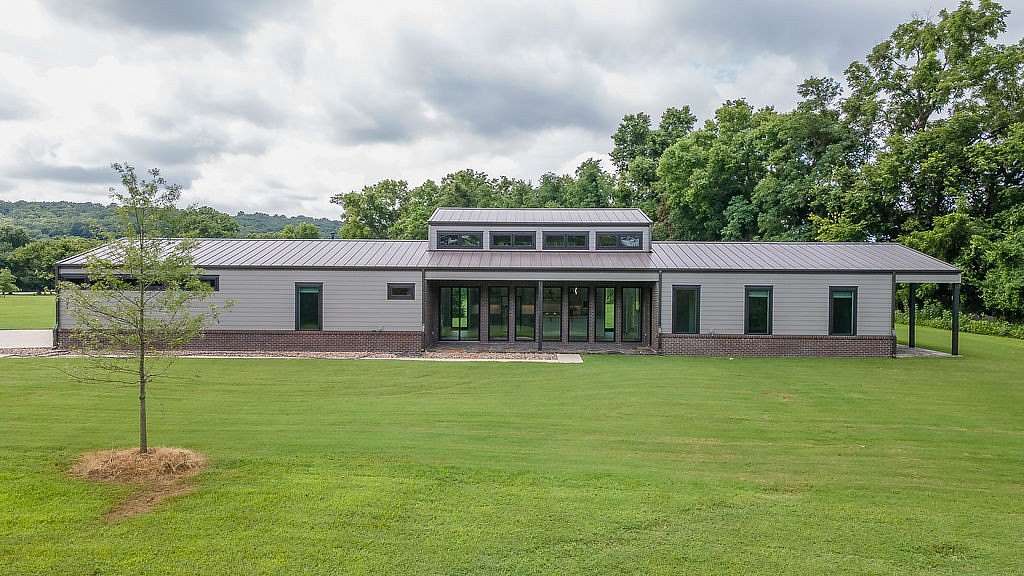 4.82 Acres of Land with Home for Sale in Fayetteville, Arkansas