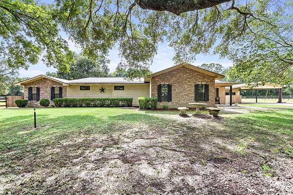 6.67 Acres of Improved Land for Sale in Kountze, Texas