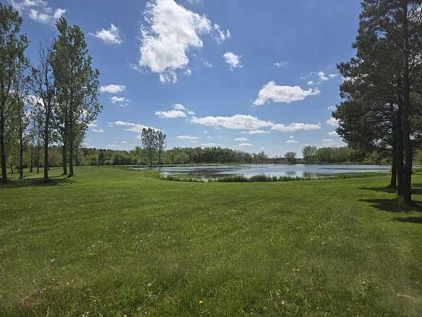 138 Acres of Agricultural & Residential Land for Sale in Harvard, Illinois