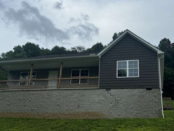 5 Acres of Land with Home for Sale in Lewisburg, Tennessee