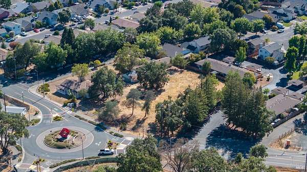 0.99 Acres of Mixed-Use Land for Sale in Windsor, California