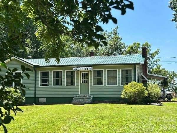 4 Acres of Land with Home for Sale in Marion, North Carolina