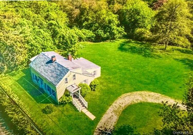 2.54 Acres of Land with Home for Sale in Southampton, New York