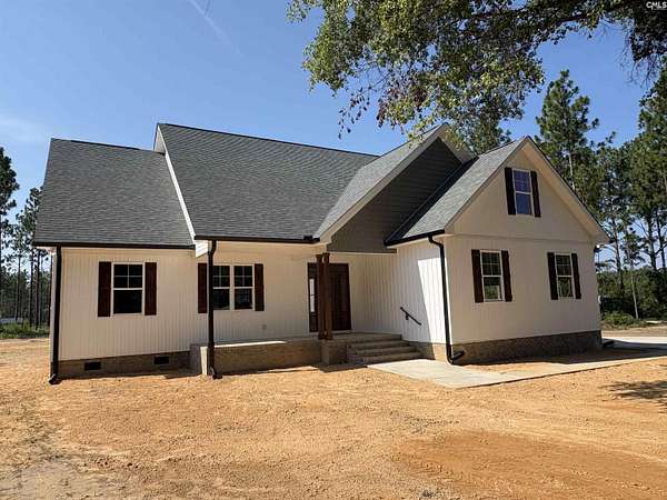3.1 Acres of Land with Home for Sale in Camden, South Carolina