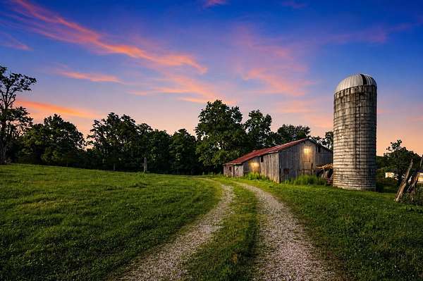 117 Acres of Land with Home for Sale in Wilmore, Kentucky