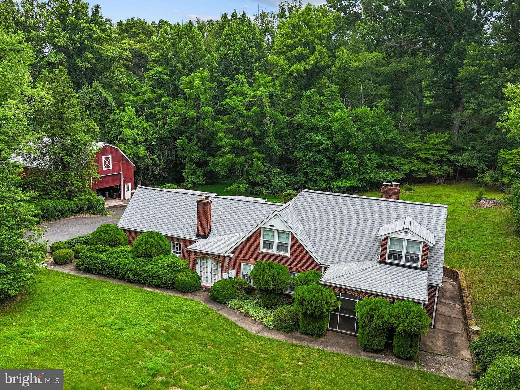 2.16 Acres of Land with Home for Sale in Oakton, Virginia