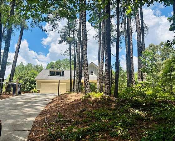 1.62 Acres of Land with Home for Sale in Oxford, Georgia