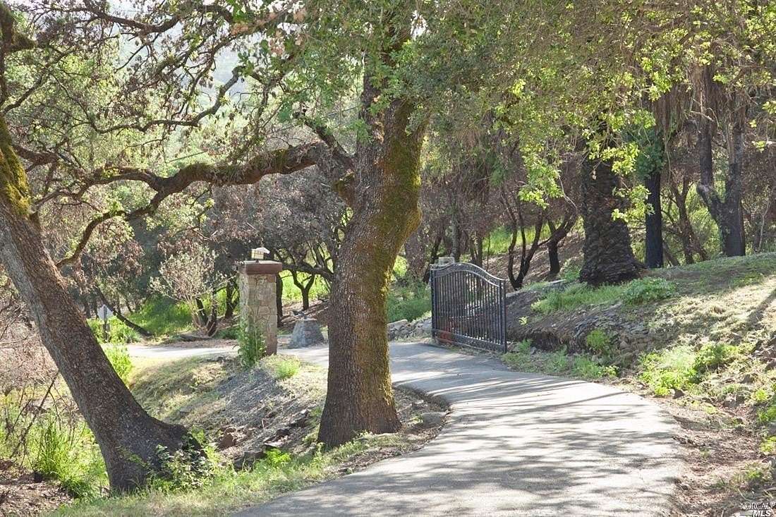 22 Acres of Land for Sale in Santa Rosa, California