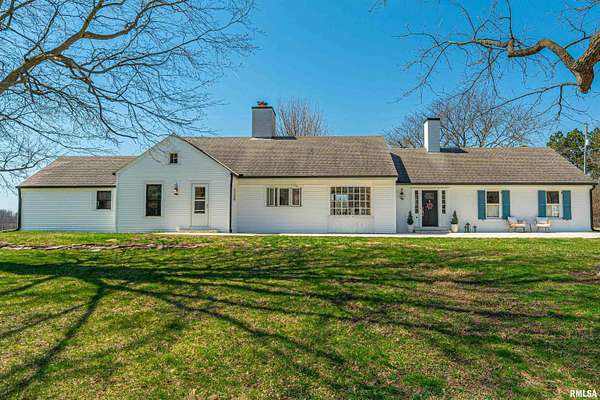 22 Acres of Recreational Land with Home for Sale in Knoxville, Illinois