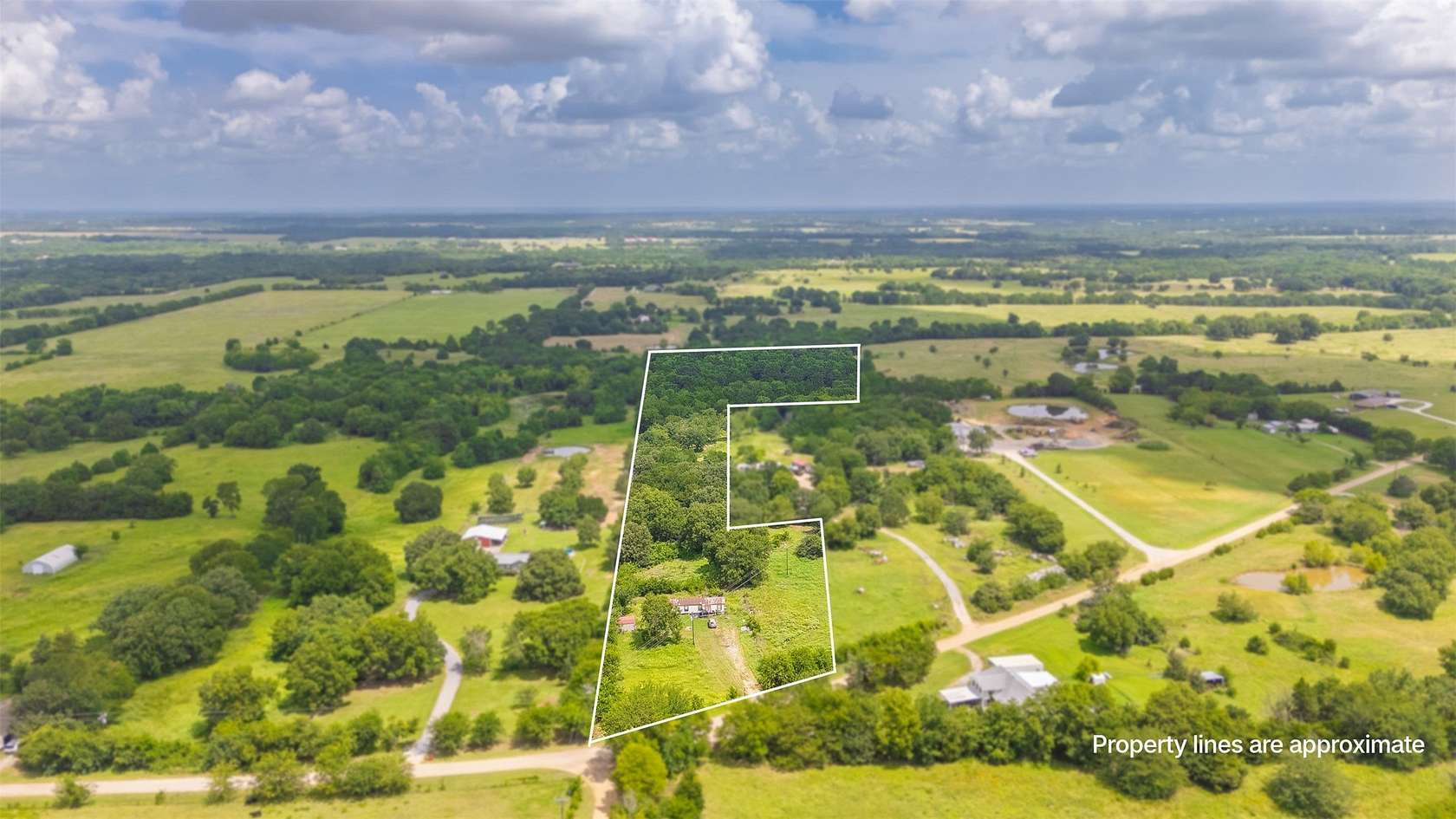 9.26 Acres of Residential Land for Sale in Whitewright, Texas