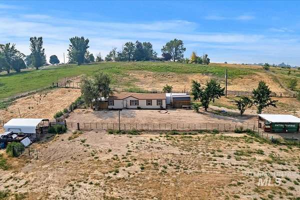 6 Acres of Land with Home for Sale in Parma, Idaho