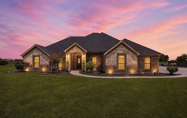 1.58 Acres of Land with Home for Sale in Caddo Mills, Texas
