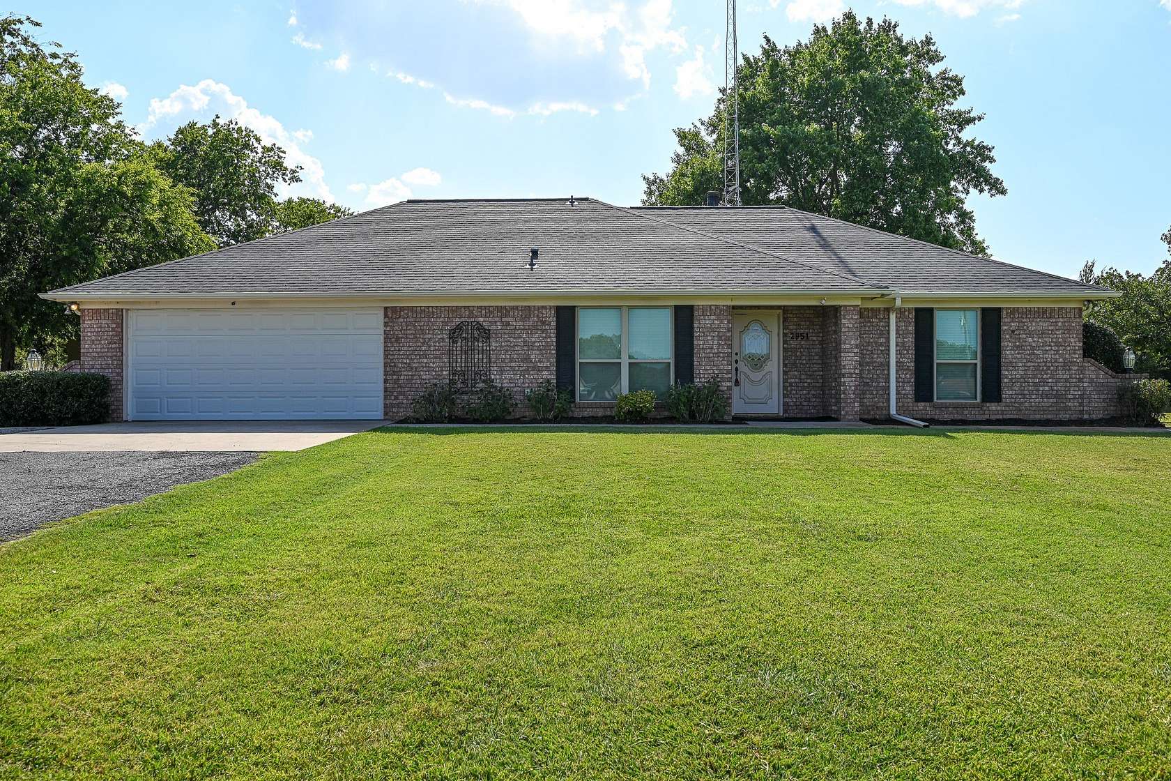 2 Acres of Land with Home for Lease in Decatur, Texas