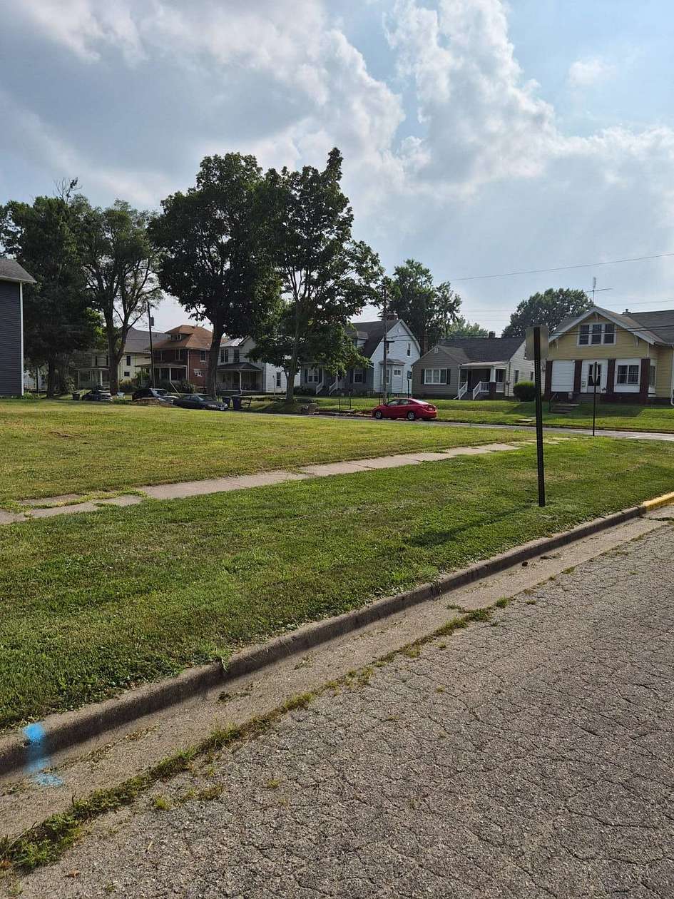 0.12 Acres of Residential Land for Sale in Monmouth, Illinois