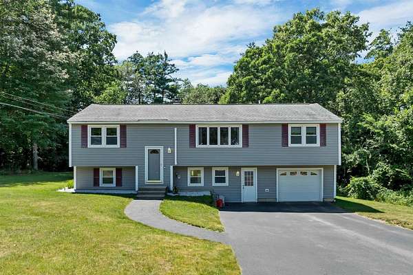 1.58 Acres of Land with Home for Sale in Londonderry, New Hampshire