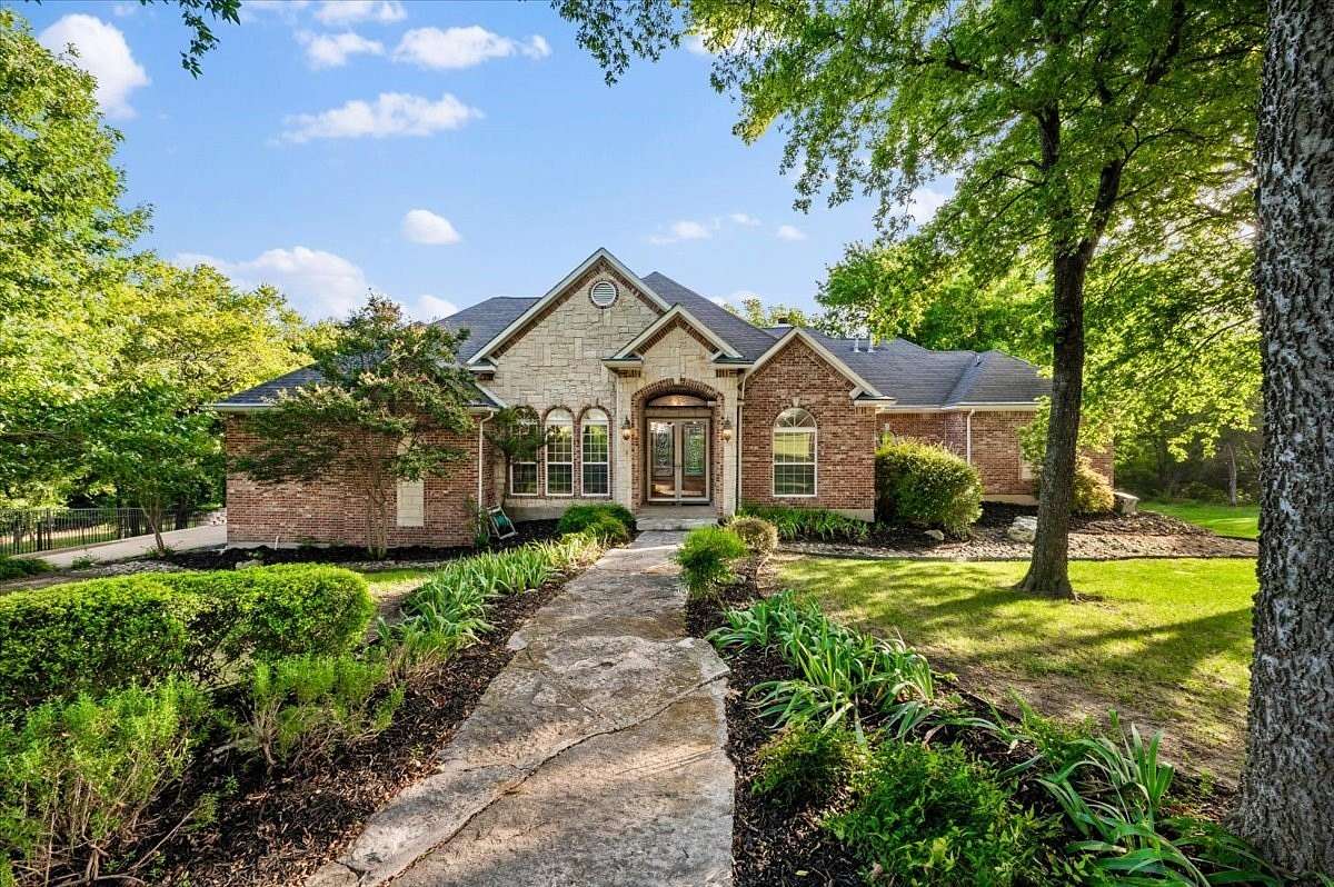 1.78 Acres of Land with Home for Sale in Cedar Hill, Texas