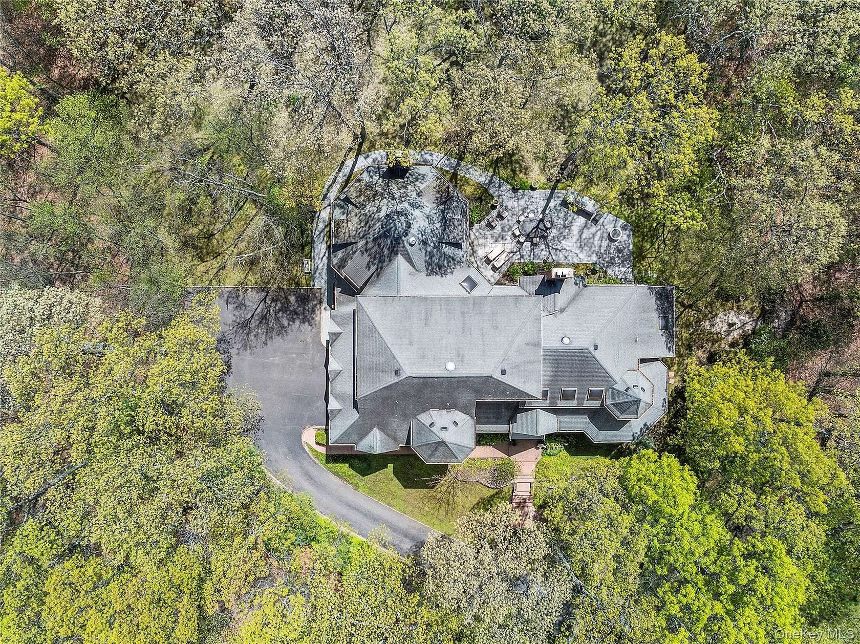 2.5 Acres of Land with Home for Sale in Northport, New York