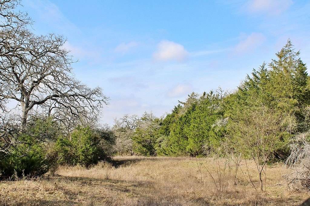 10 Acres of Recreational & Residential Land for Sale in Columbus, Texas
