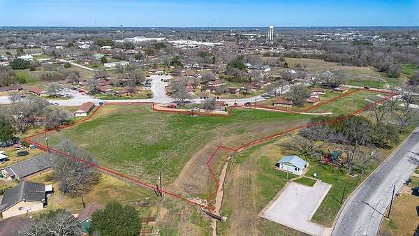 3.9 Acres of Residential Land for Sale in Brenham, Texas