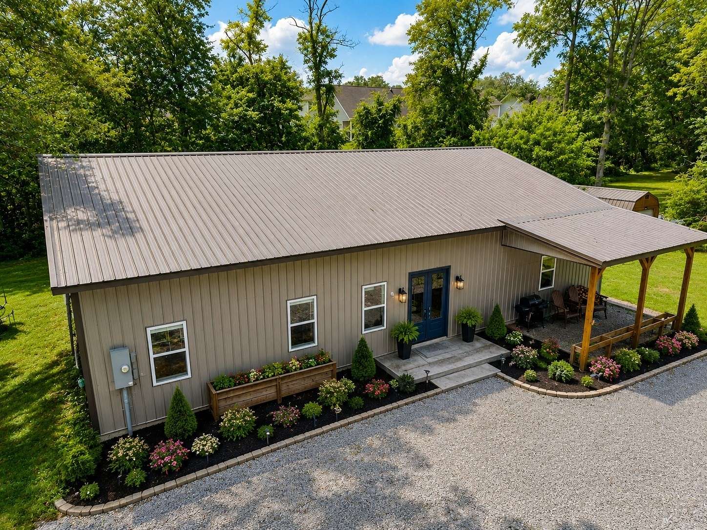 5 Acres of Land with Home for Sale in White House, Tennessee