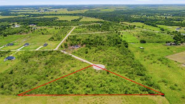 3.82 Acres of Residential Land for Sale in Corsicana, Texas