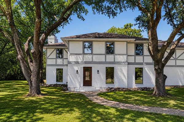 2.56 Acres of Land with Home for Lease in Denton, Texas