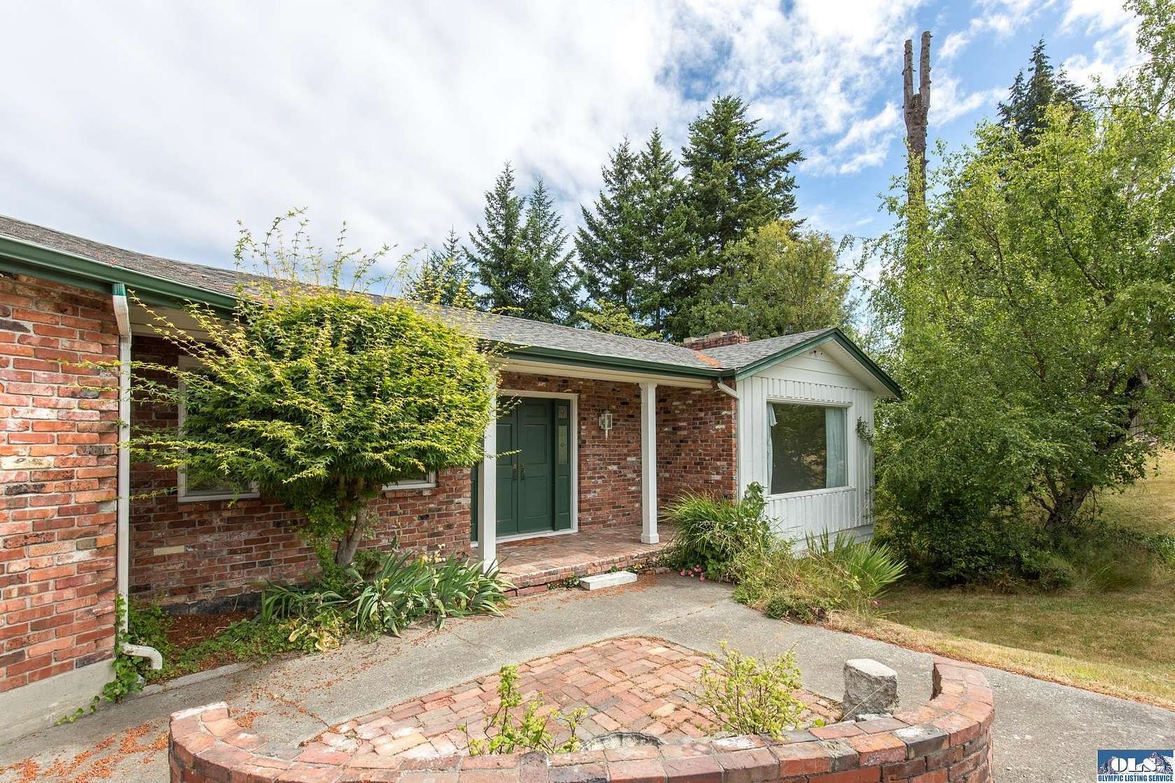 2.15 Acres of Land with Home for Sale in Port Angeles, Washington