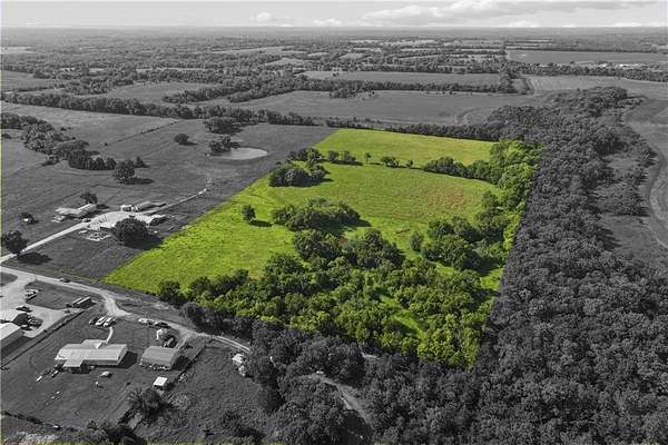 19.6 Acres of Land for Sale in Osawatomie, Kansas