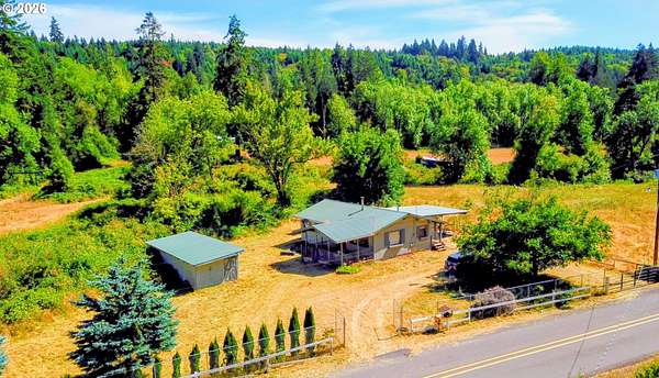 33.8 Acres of Land with Home for Sale in Mulino, Oregon
