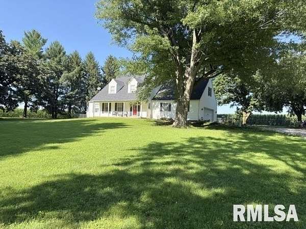 5.1 Acres of Land with Home for Sale in Edinburg, Illinois