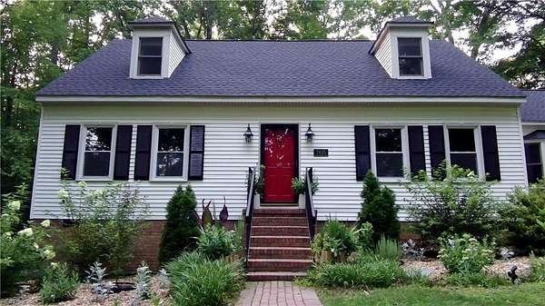 5 Acres of Land with Home for Sale in Gloucester, Virginia