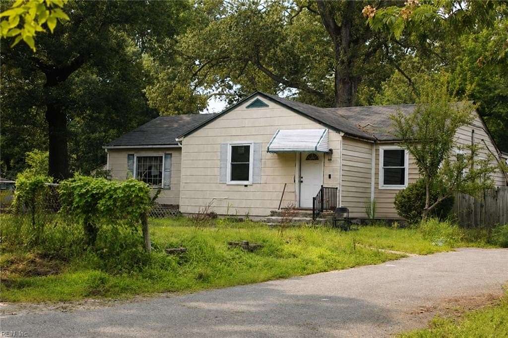 2.59 Acres of Land with Home for Sale in Chesapeake, Virginia