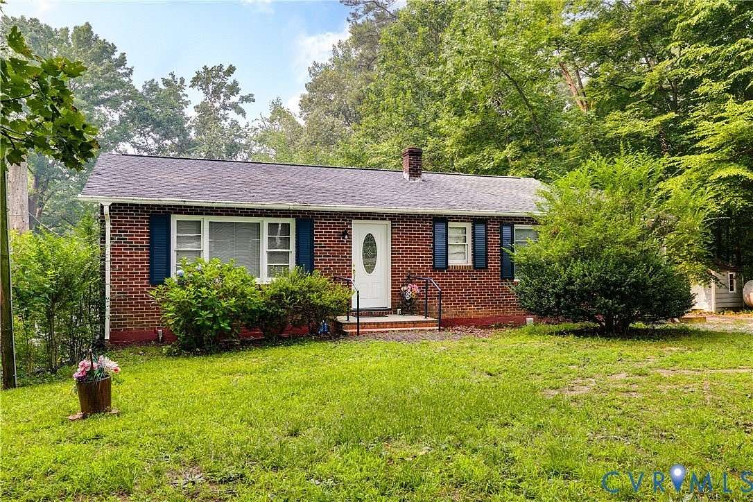 2.3 Acres of Land with Home for Sale in Mechanicsville, Virginia