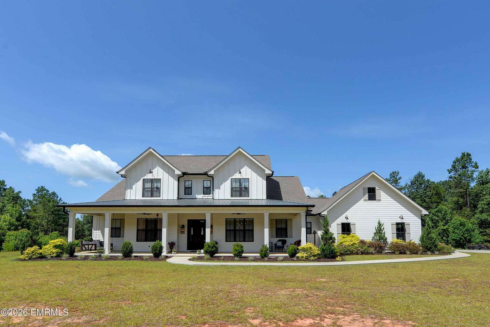 153 Acres of Land with Home for Sale in Meridian, Mississippi