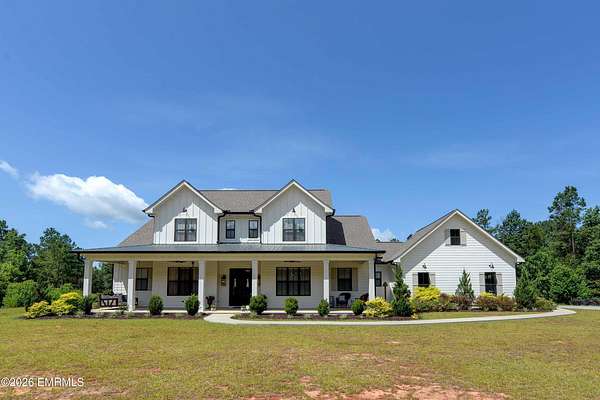 153 Acres of Land with Home for Sale in Meridian, Mississippi